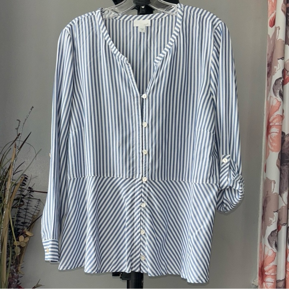 J. Jill White and Blue Relaxed 3/4 Sleeve Blouse Size M